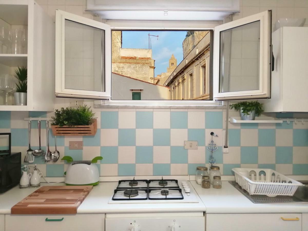 Apartament Di Fronte Al Museo Cefalù Zewnętrze zdjęcie