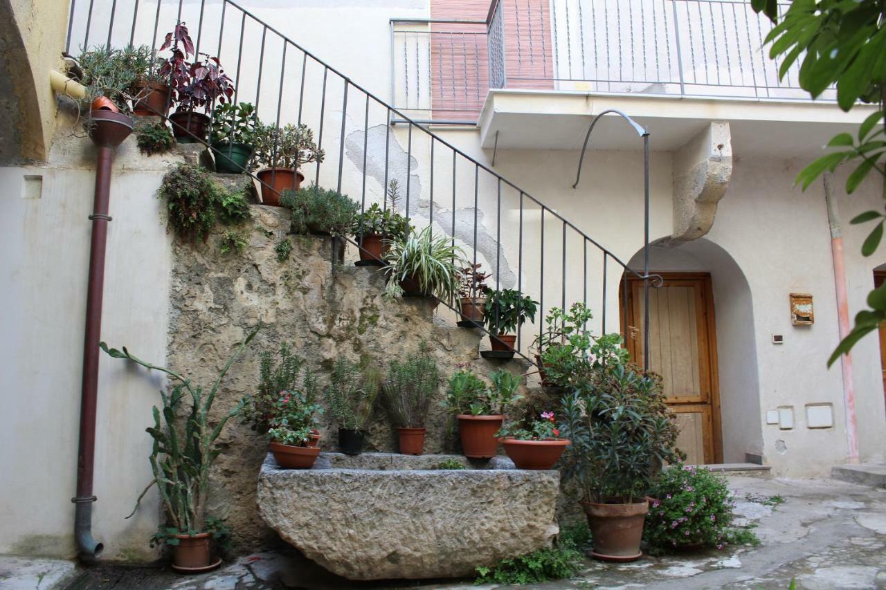 Apartament Di Fronte Al Museo Cefalù Zewnętrze zdjęcie